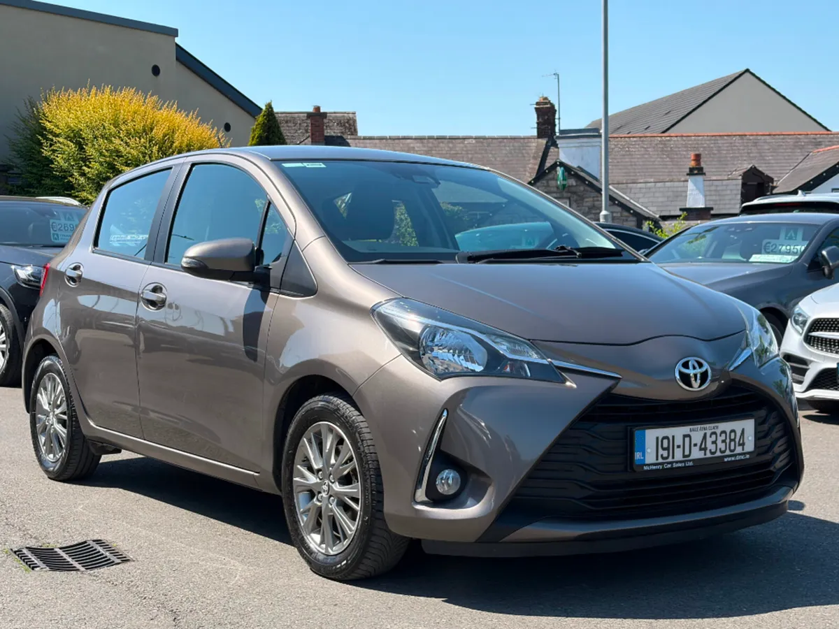 Toyota Yaris 1.0 Luna 5DR *Irish Car* - Image 3