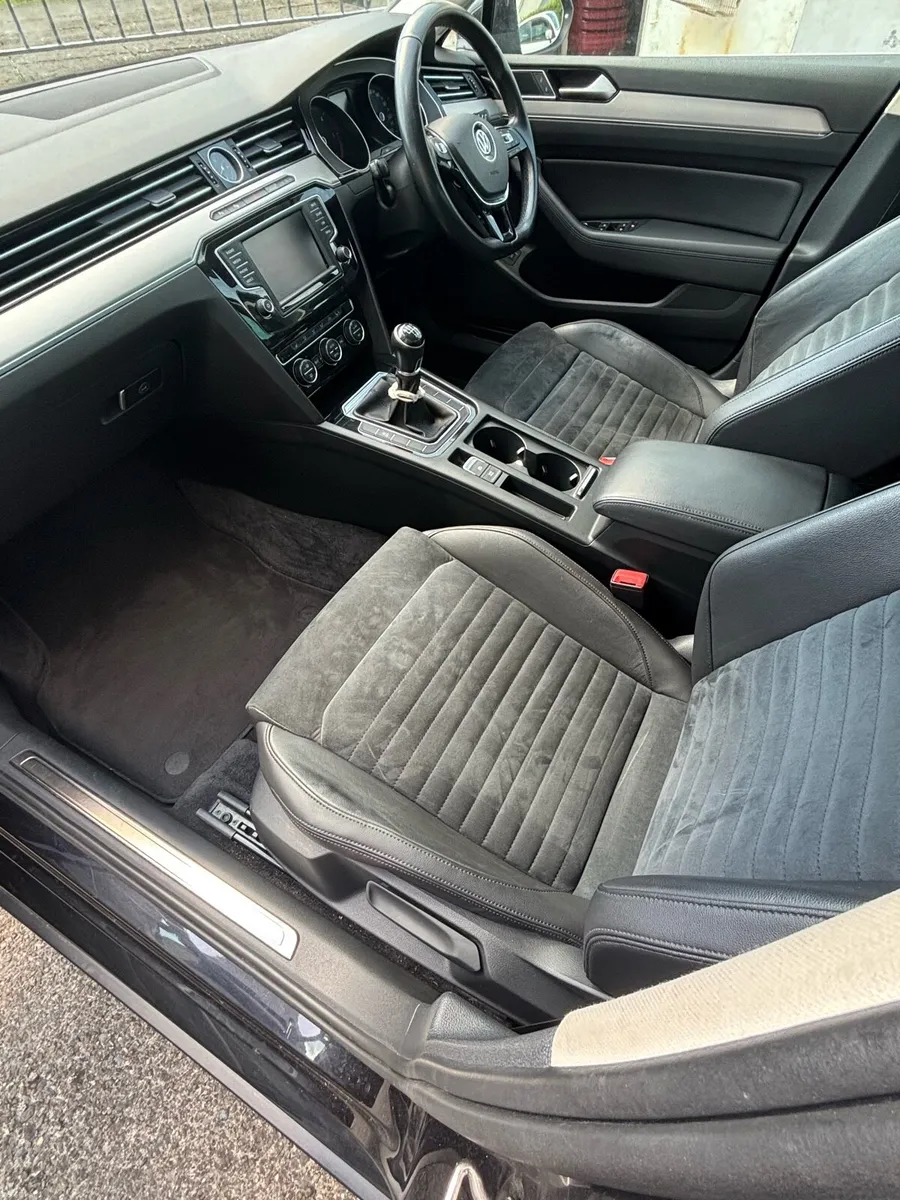 Vw Passat 2017 Highline - Image 3