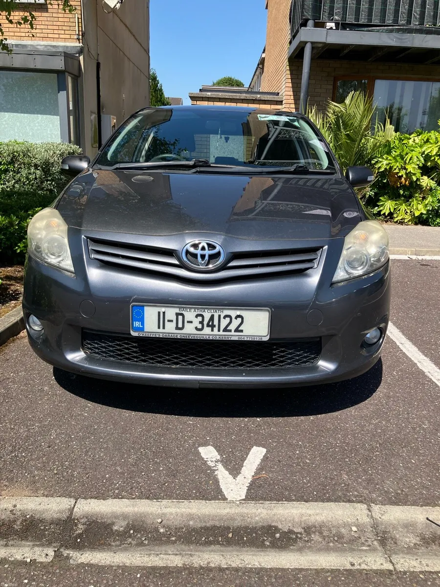 2011 Toyota Auris Sport - Image 2