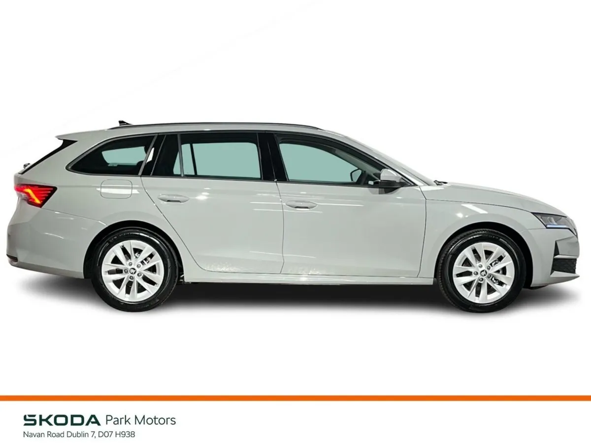Skoda Octavia Selection Combi 2.0TDI 115BHP - Reve - Image 6