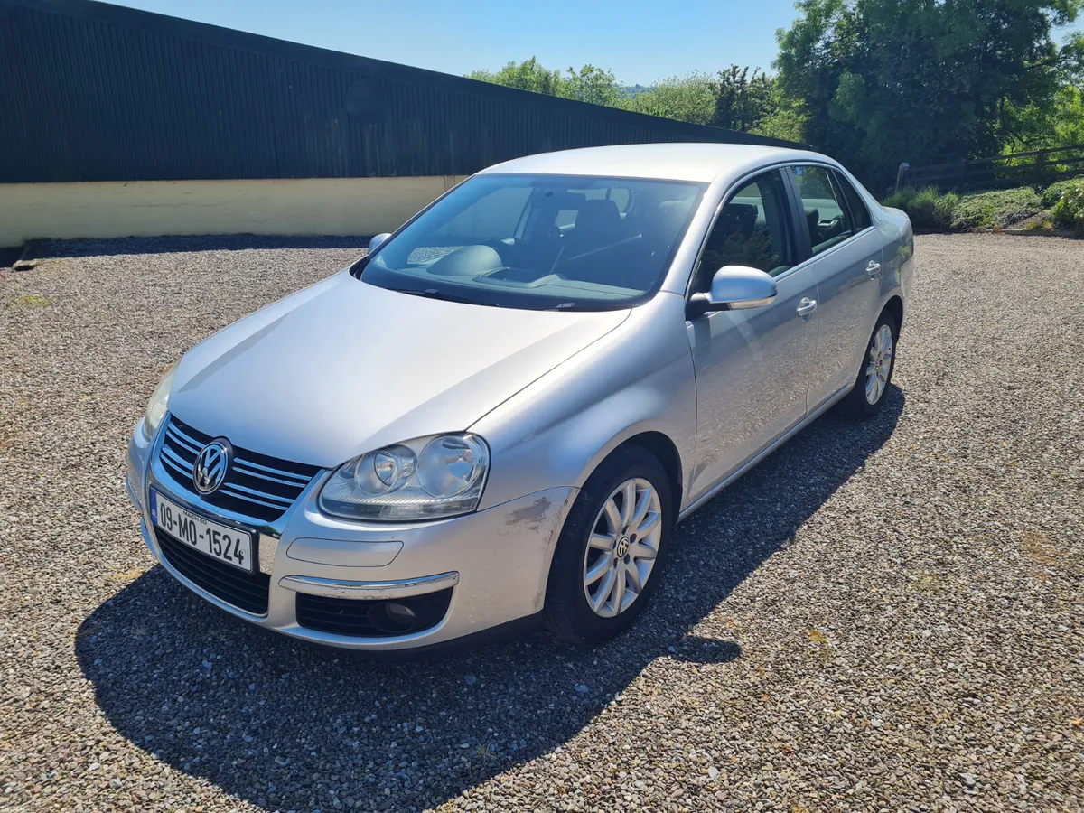Volkswagen Jetta 2009 - Image 3
