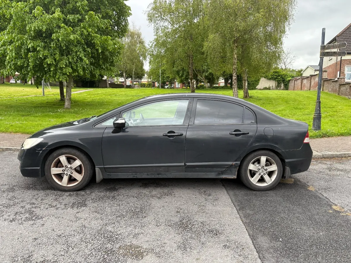 Honda Civic 2006 - Image 1