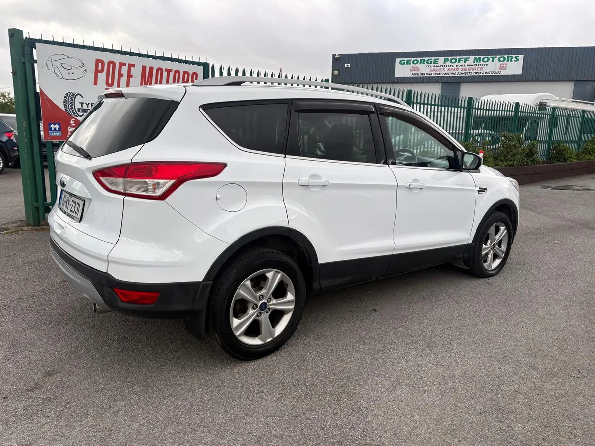Ford Kuga 2015 - Image 4