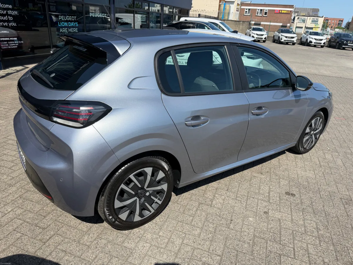2025 Peugeot 208 Active 1.2 - Image 4