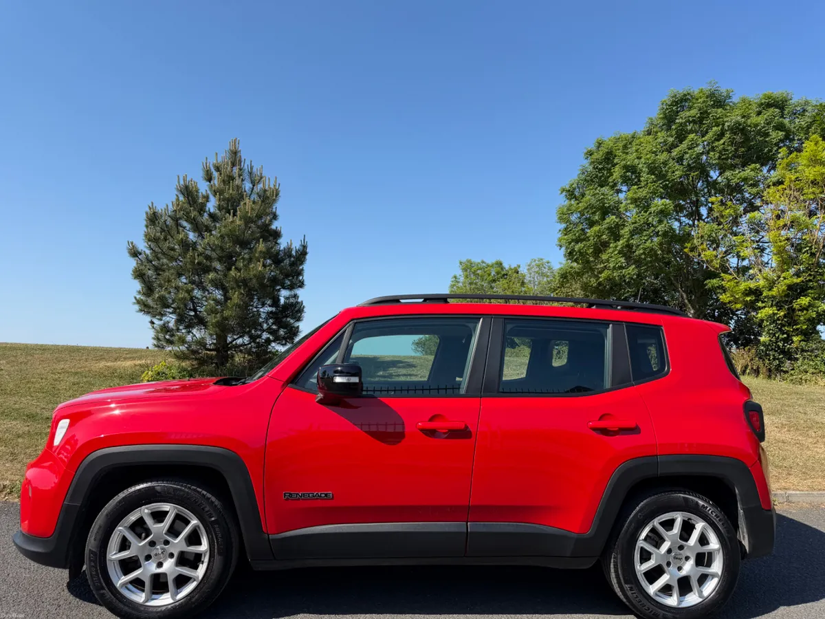 Jeep Renegade 2024 LIMITED EDITION 1.5 MHEV 5DR - Image 4