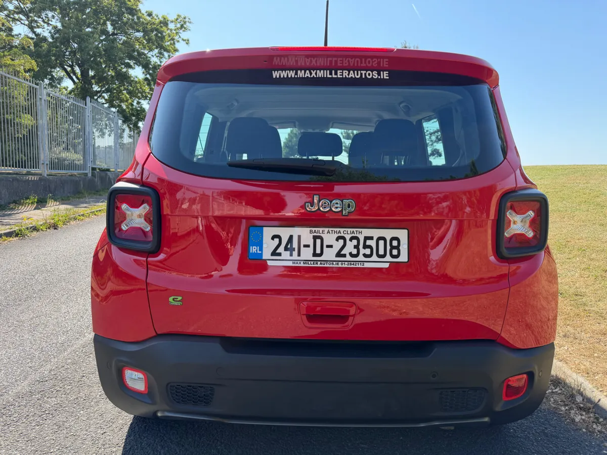 Jeep Renegade 2024 LIMITED EDITION 1.5 MHEV 5DR - Image 6