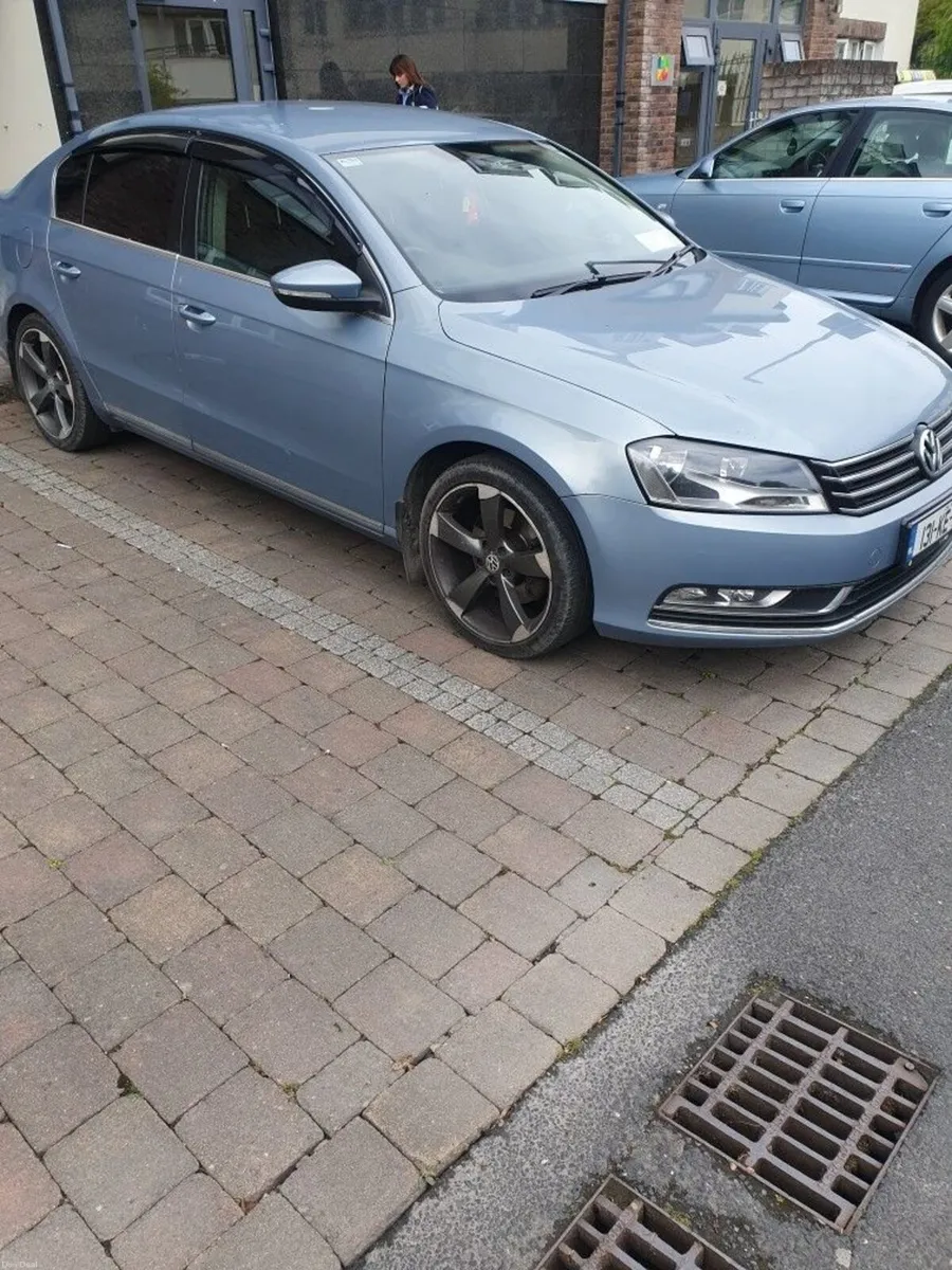 Volkswagen Passat 2013 - Image 3