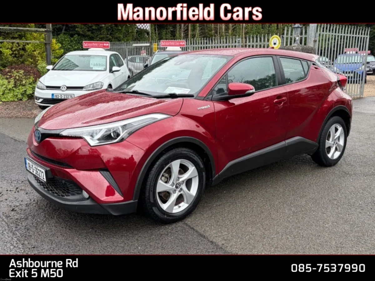 2018 181 Toyota C-HR Luna 1.8 Petrol Hybrid Auto - Image 4