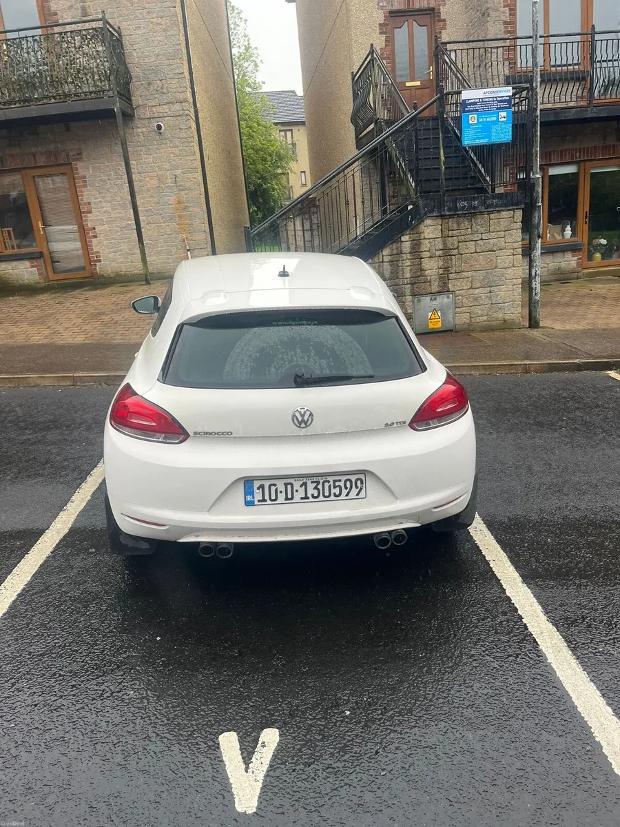 Car - Image 2