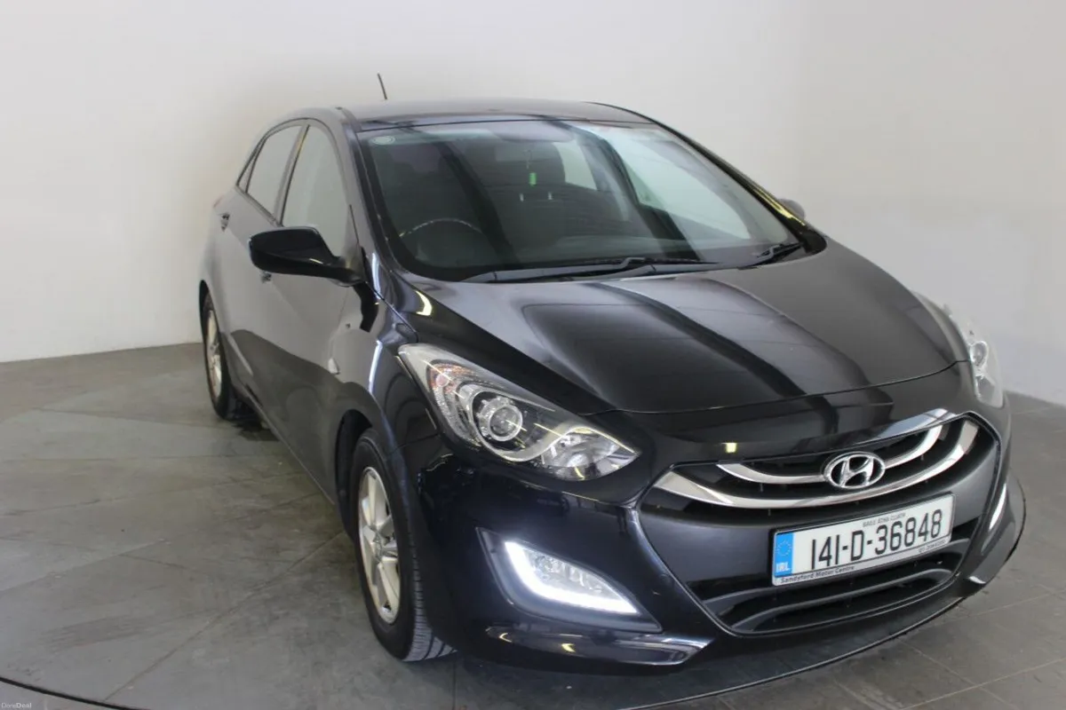 Hyundai i30 1.4L Petrol Classic with Bluetooth - Image 1