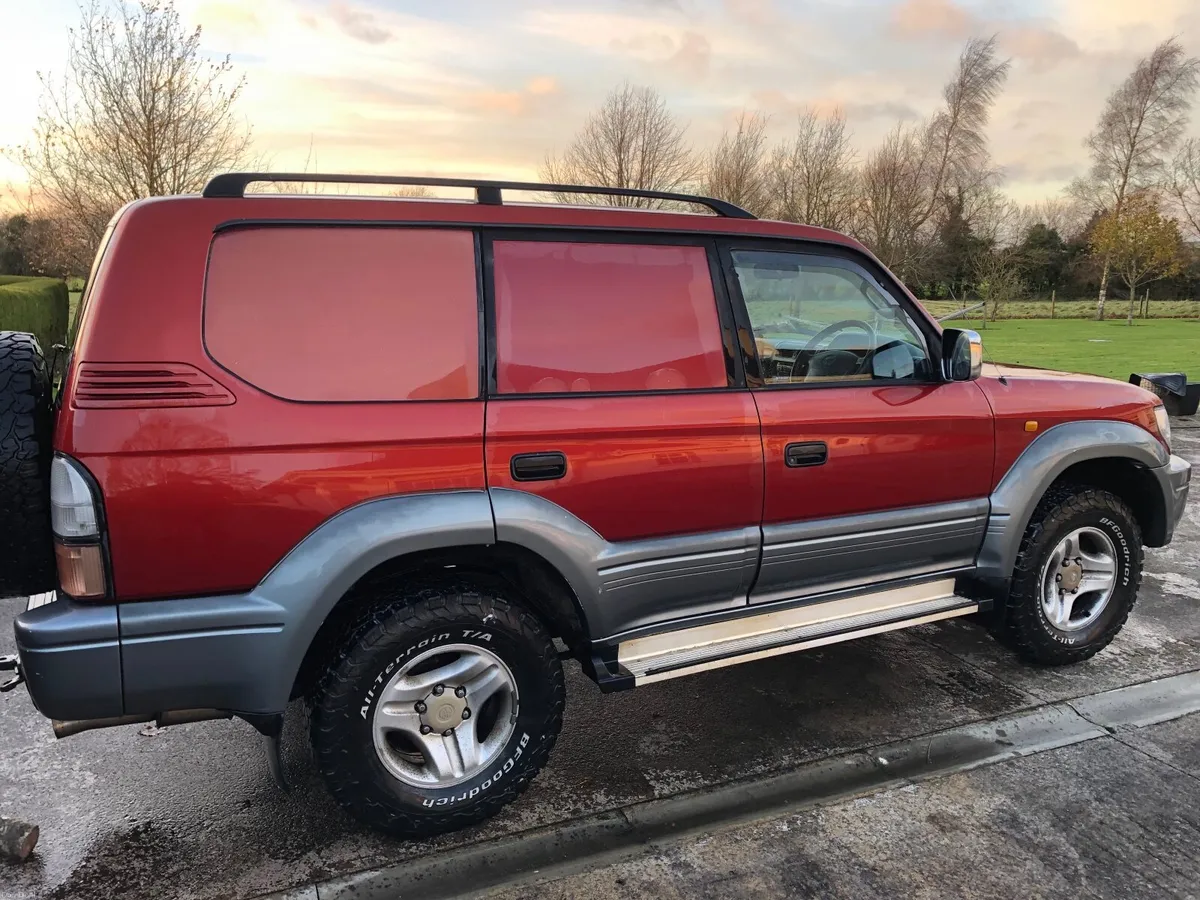 Toyota Land Cruiser 2000 - Image 2