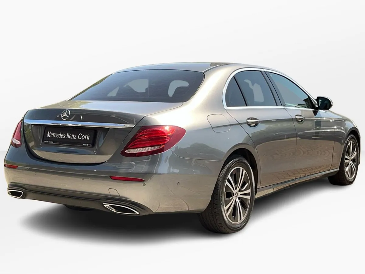 Mercedes-Benz E-Class E 220D Avantgarde Line Saloo - Image 3