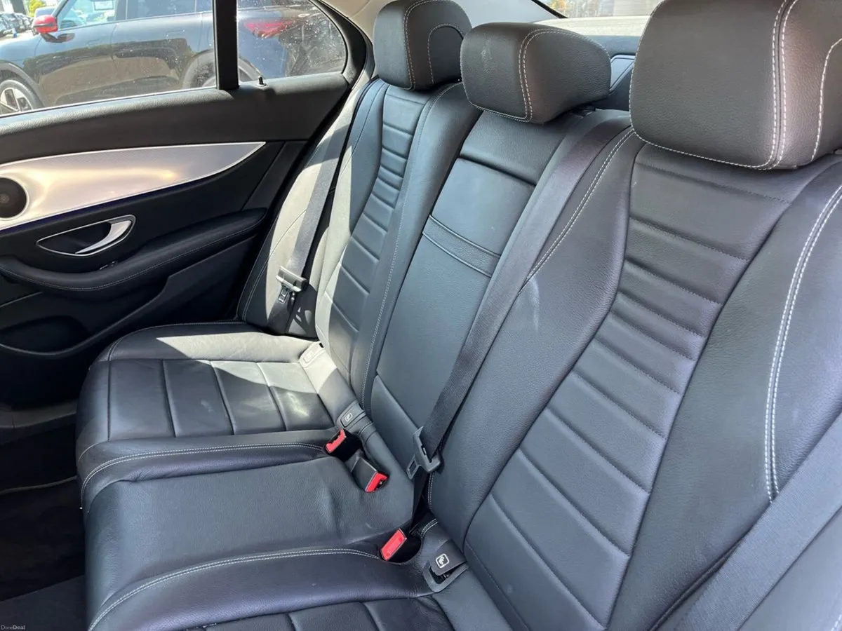 Mercedes-Benz E-Class E 220D Avantgarde Line Saloo - Image 4