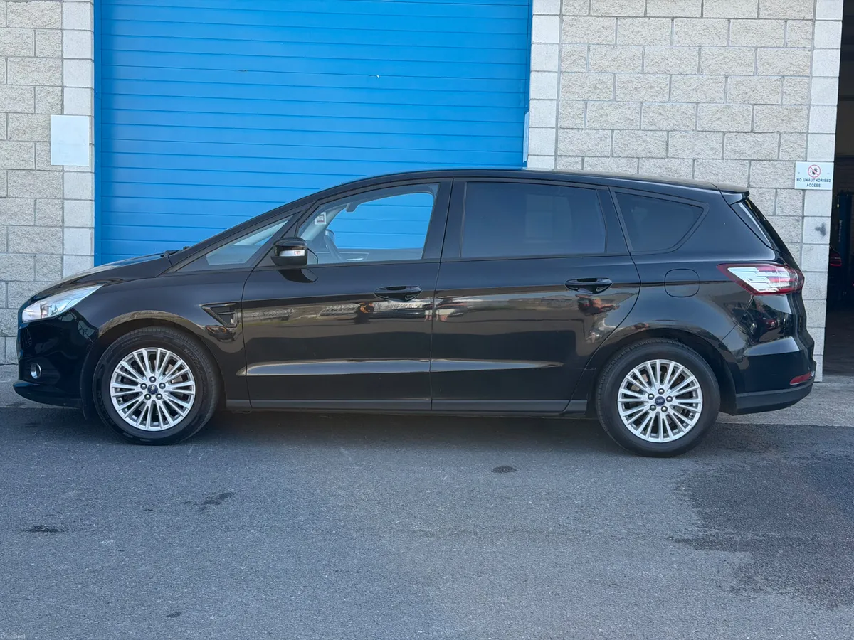 Ford S-Max 171 Zetec S - Image 3