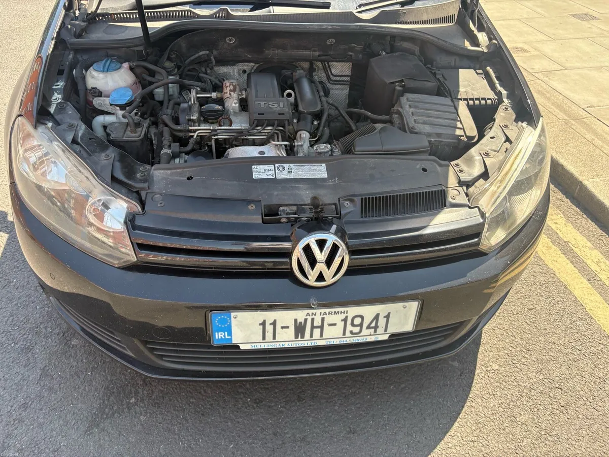 Volkswagen gold - Image 2
