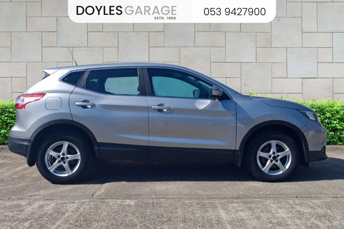 Nissan Qashqai XE 1.5 Diesel *NO WARRANTY* - Image 2