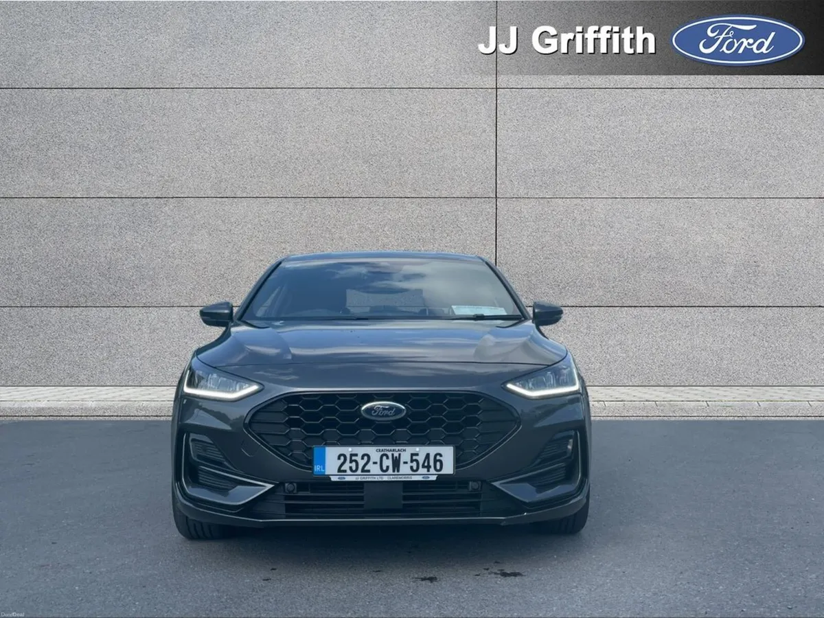 Ford Focus ST-Line 1.0L EcoBoost 125PS mHEV - Image 4