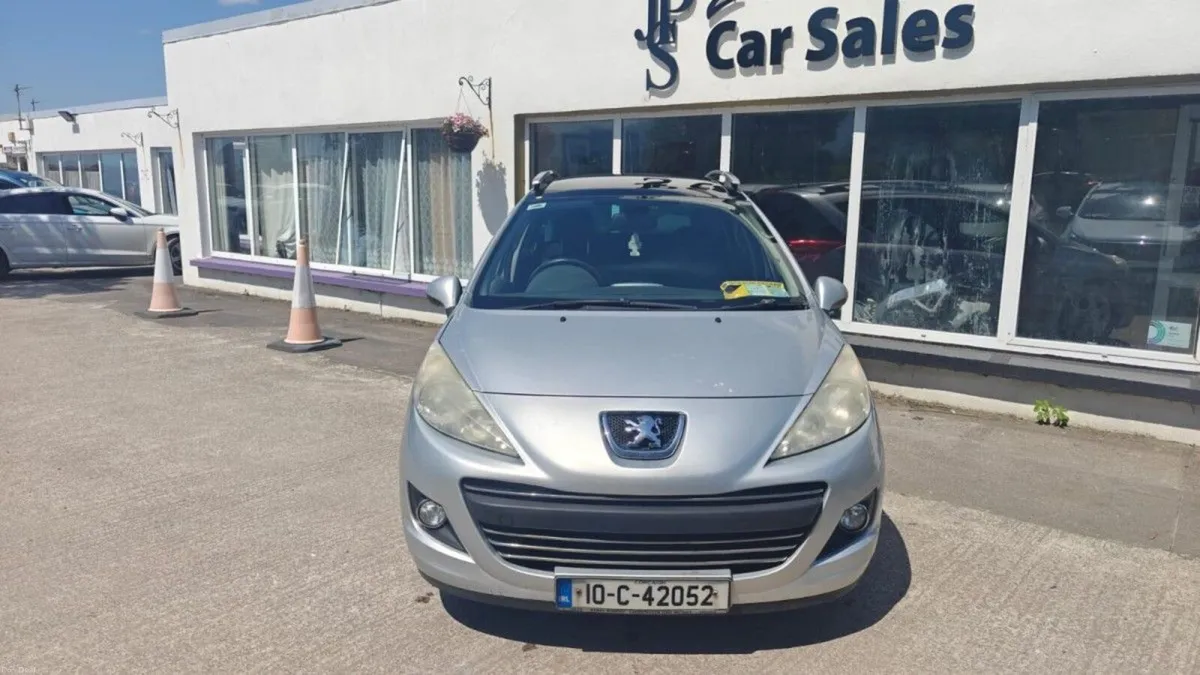 Peugeot 207 1.6 HDI 92 bhp SE+ SW - Image 3