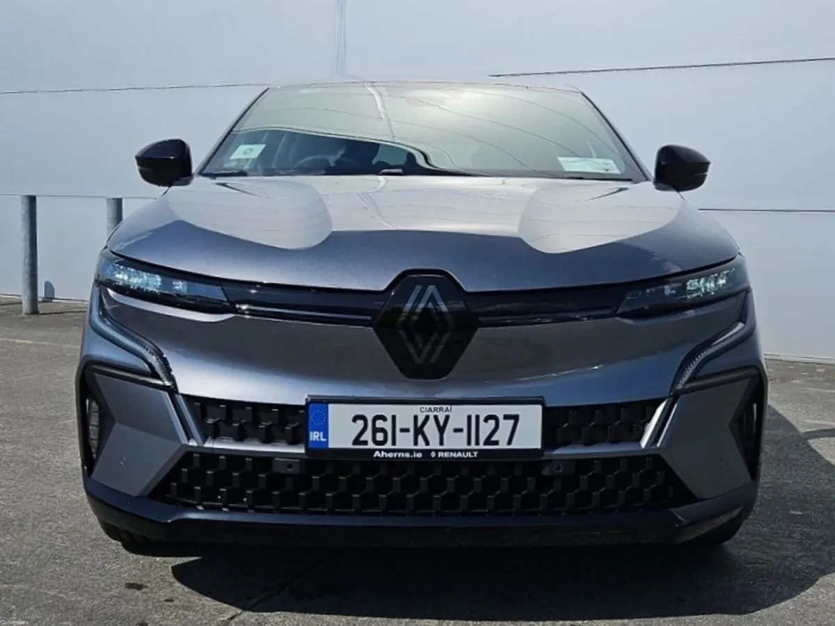 Renault Megane Techno Esprit Alpine EV - Image 2