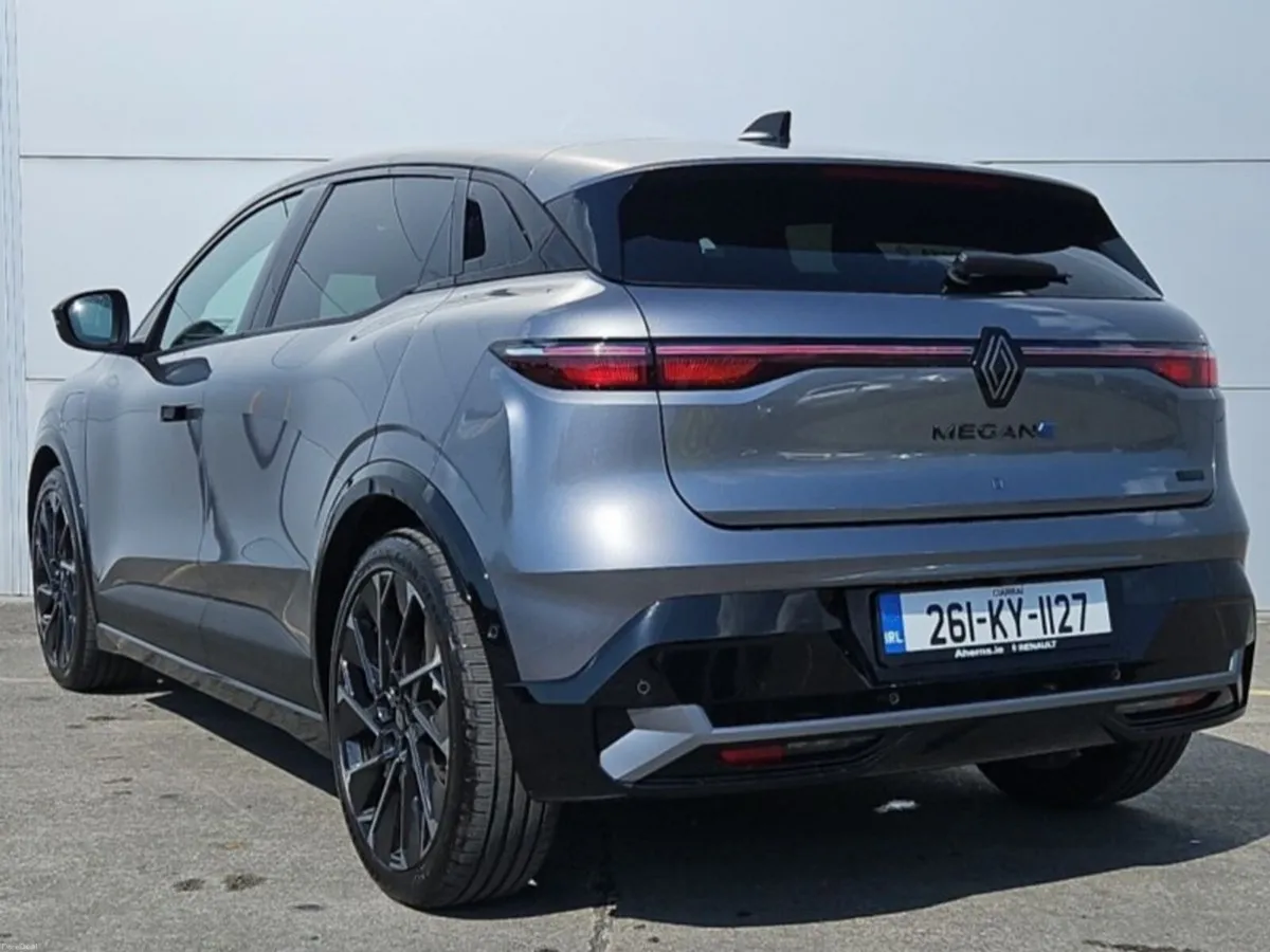 Renault Megane Techno Esprit Alpine EV - Image 3