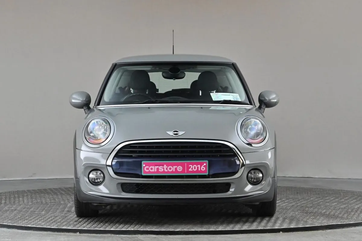 Mini Cooper 1.5 6SPD 3DR - Image 2