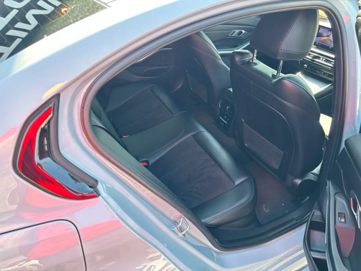 BMW 3-Series BMW 330e individual M-sport plug in h - Image 6