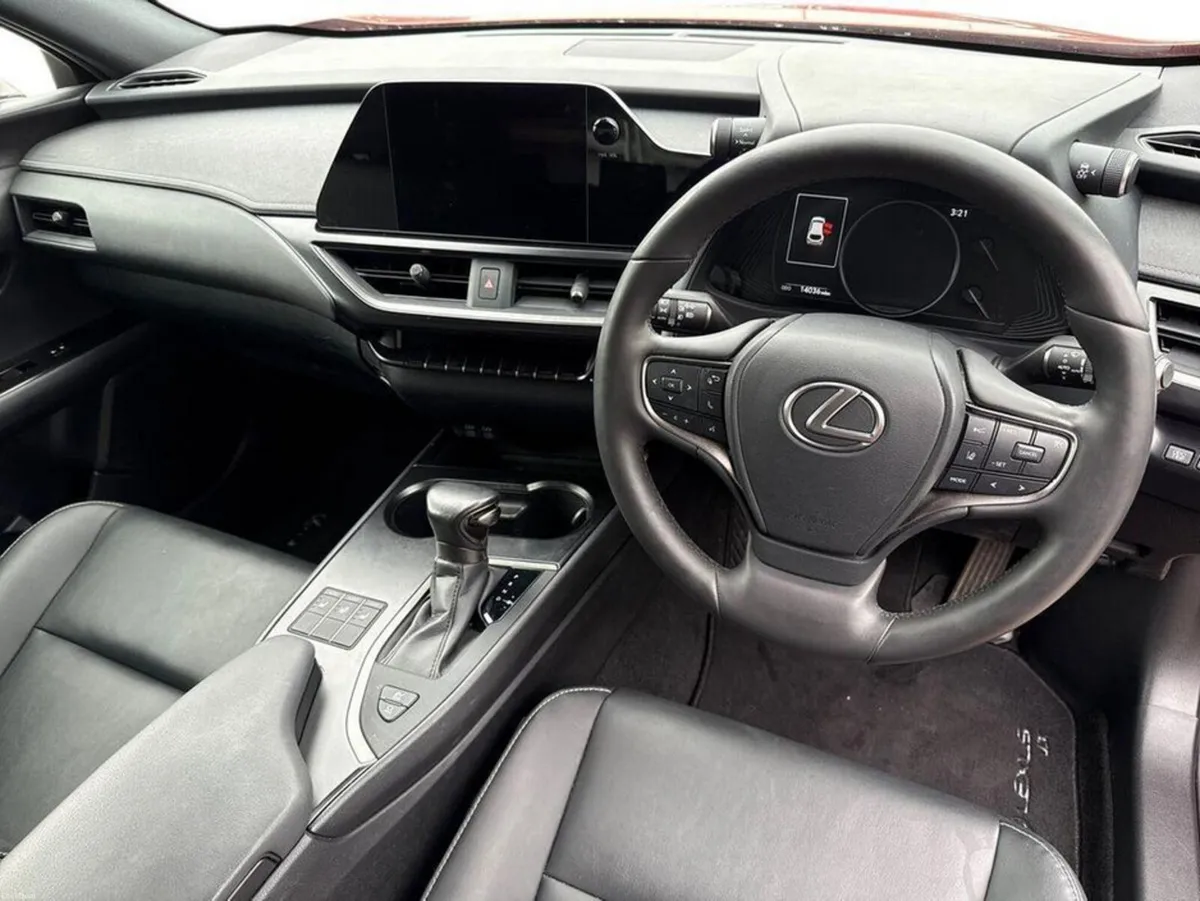 Lexus UX 300E PREMIUM + PLUS  ** Long Range 72.8kW - Image 4