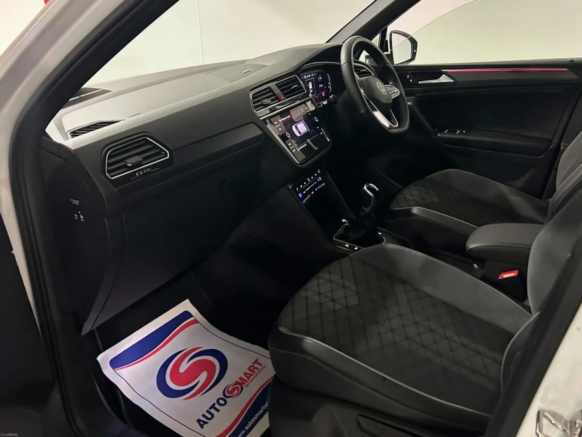 Volkswagen Tiguan R-LINE 2.0 TDI MANUAL 6SPEED FWD - Image 3
