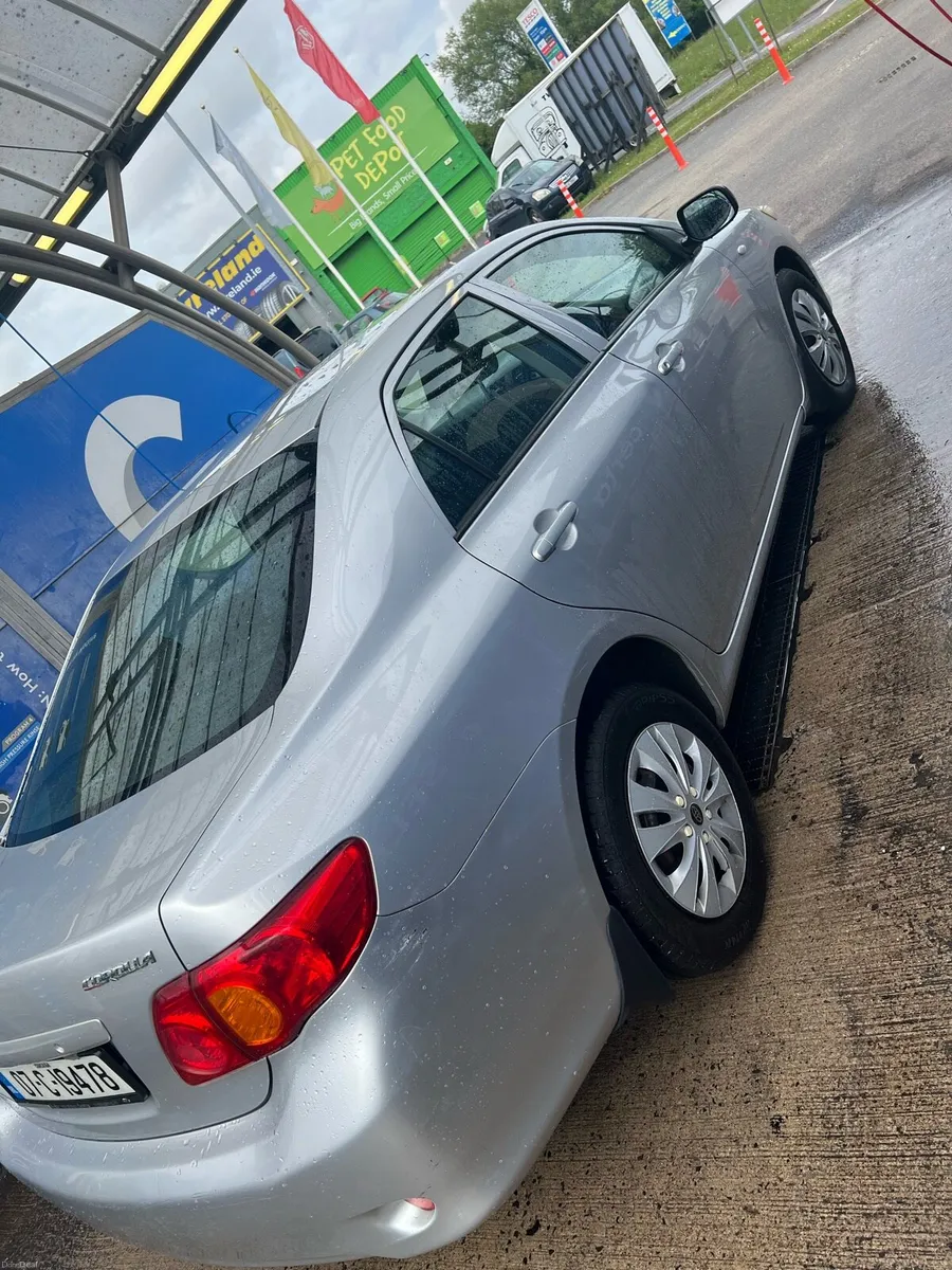 Car - Image 3