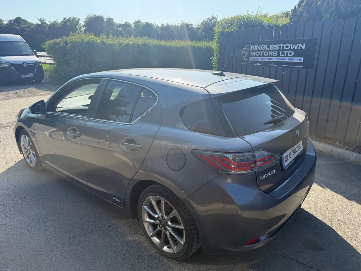Lexus CT 2013 - Image 4