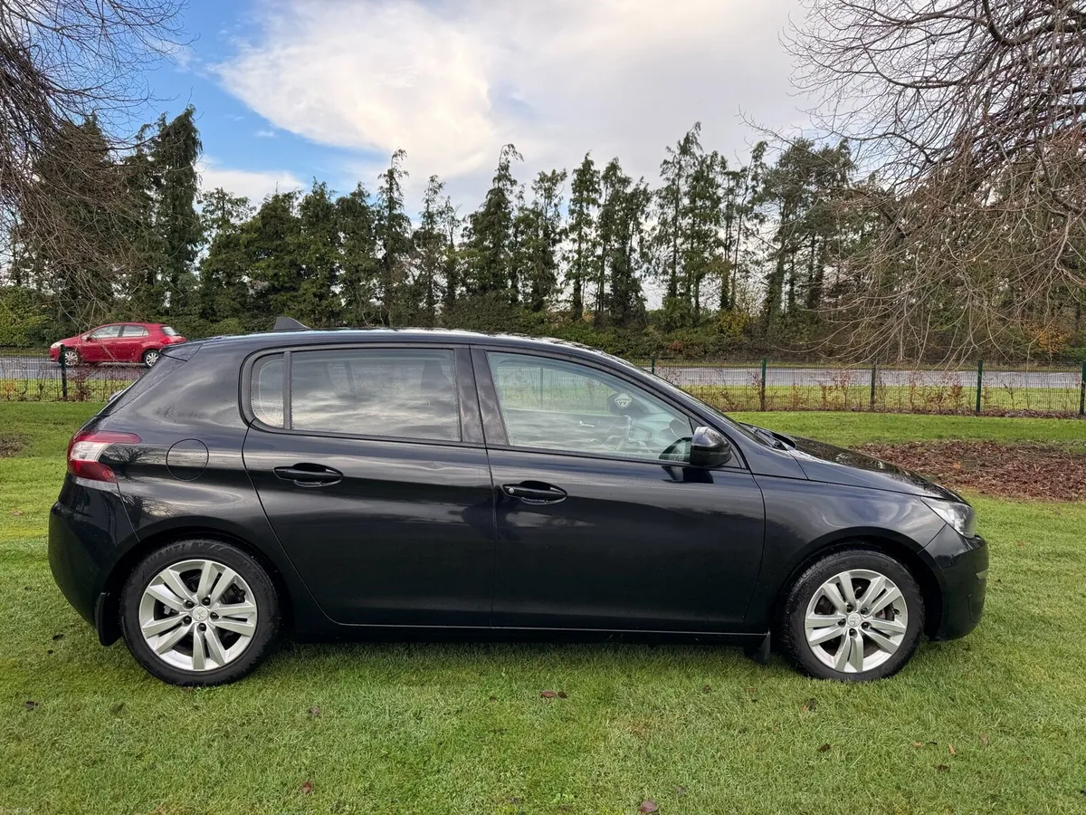 Peugeot 308 - Image 4