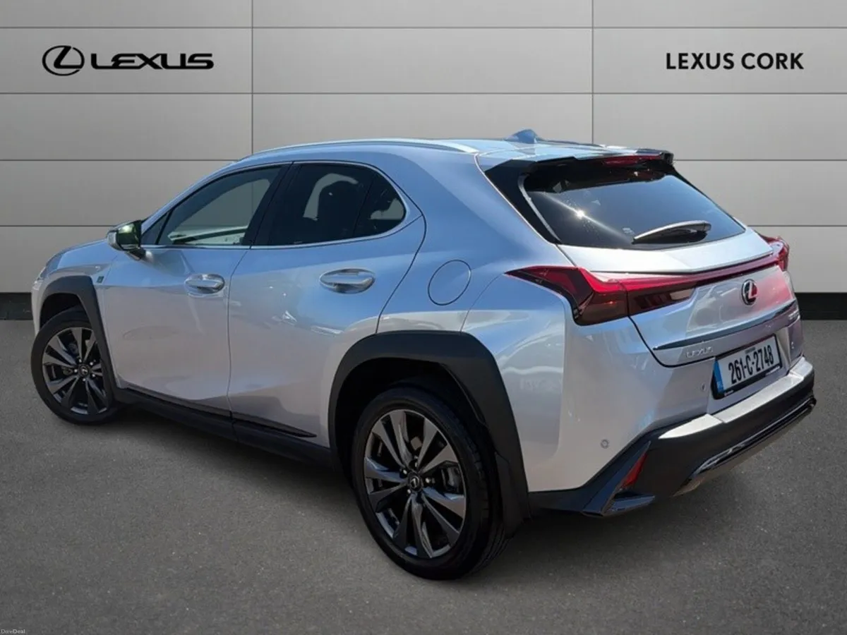 Lexus UX UX300H F SPORT DESIGN - Image 3