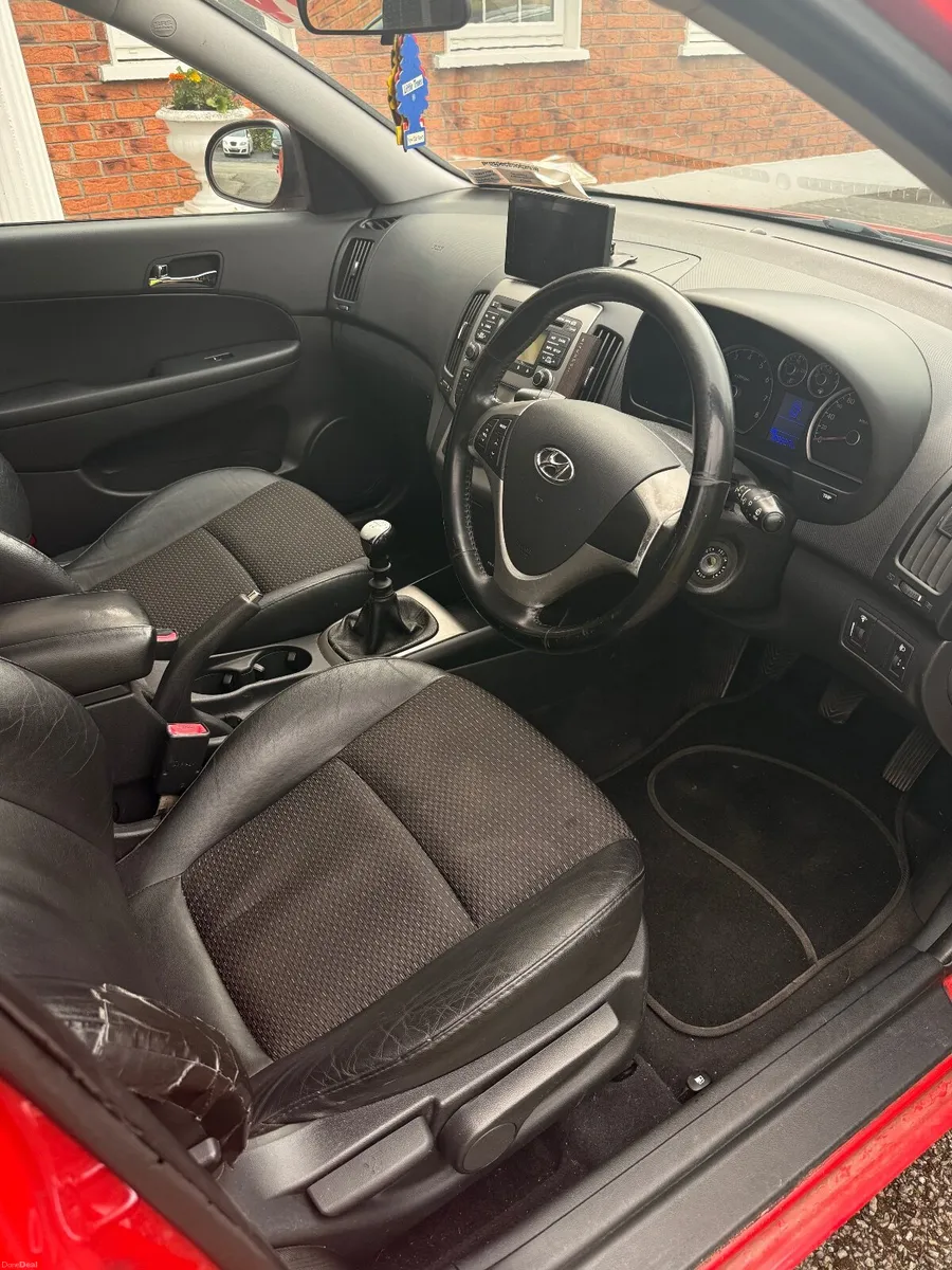 Hyundai i30 2008 NCT 01/27 - Image 4