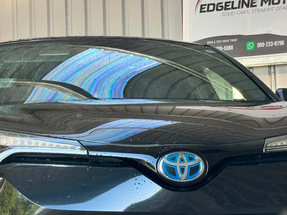 2017 Toyota CHR Immaculate condition G package - Image 4