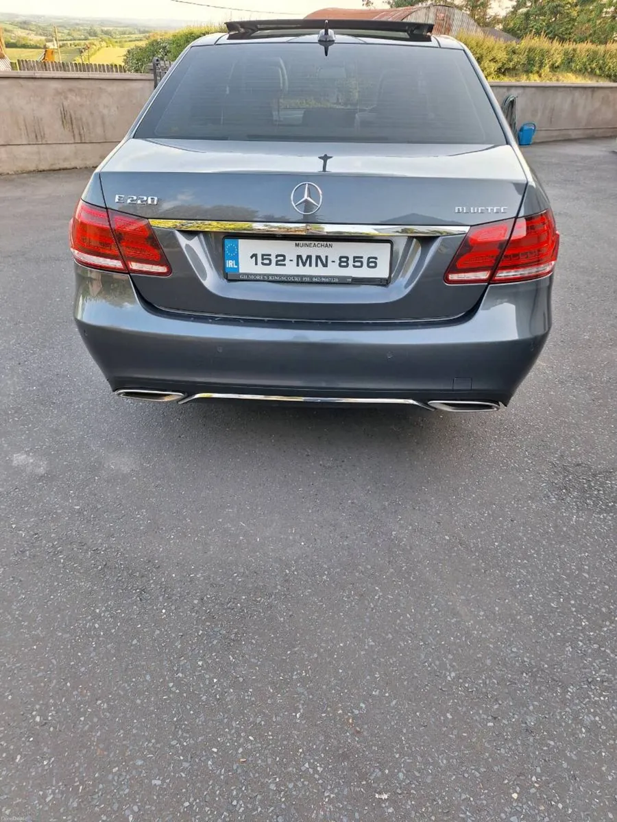 Mercedes E220 - Image 4