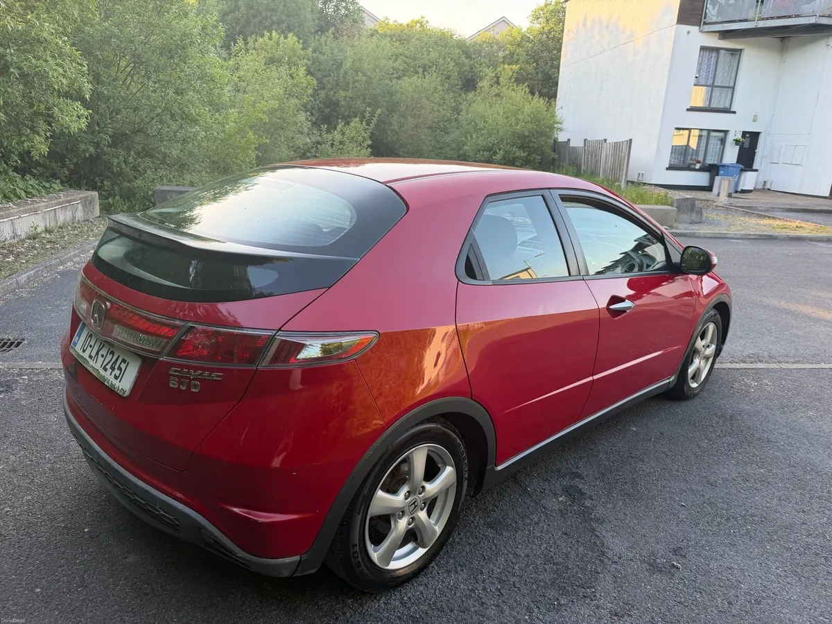 10 Honda Civic Nct&Taxed - Image 2