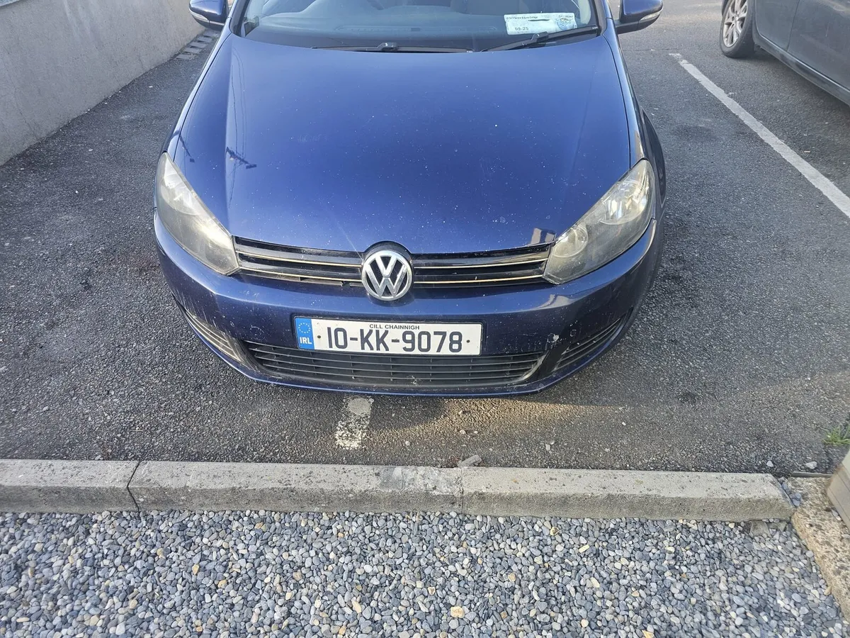 2010 Volkswagen Golf - Image 4