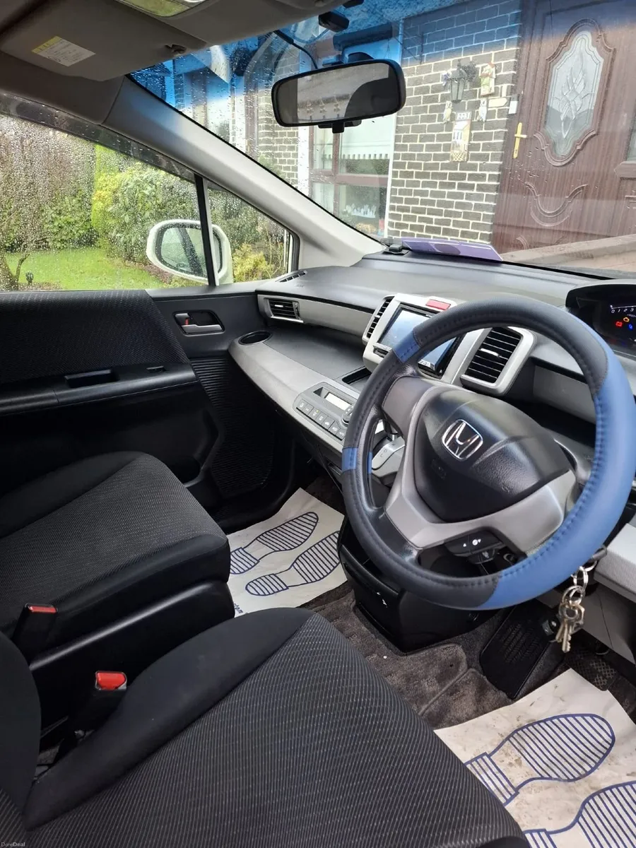 Honda Freed 2013 Automatic 1.5 - Image 5
