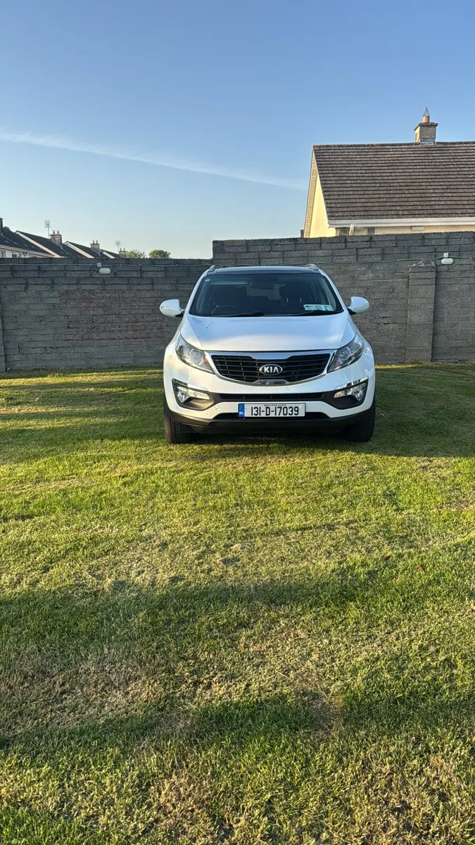 Car - Image 1