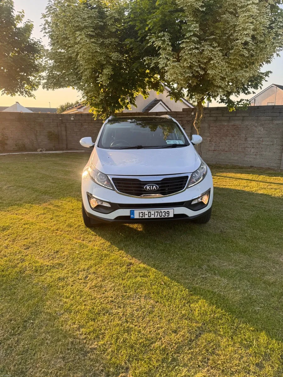 Car - Image 3