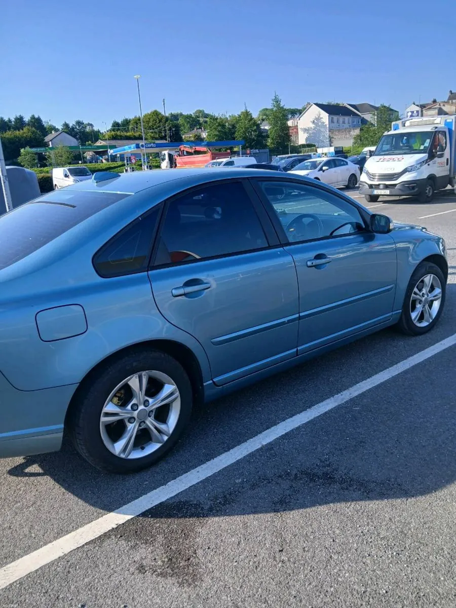 Volvo s40 nct 07/27 - Image 2