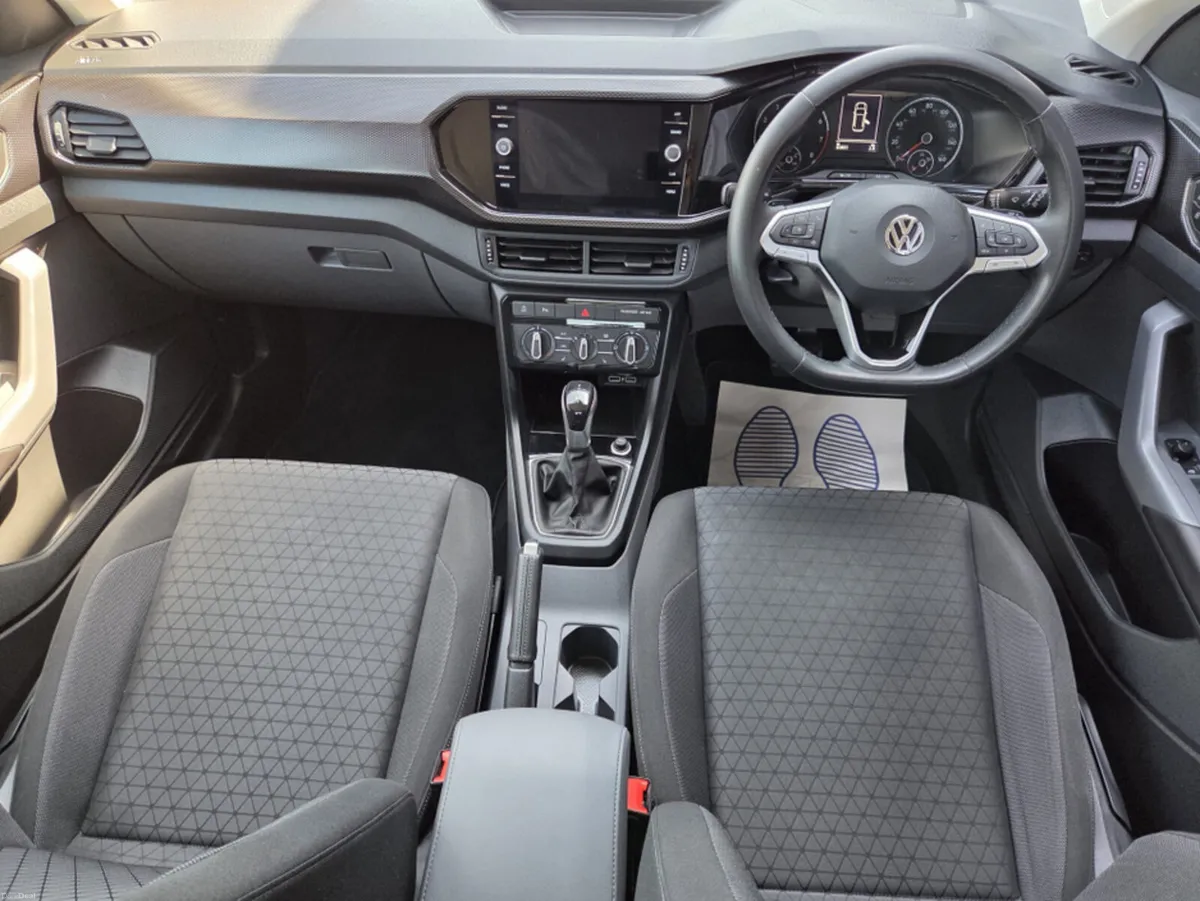 Volkswagen T-Cross SE TSI S-A DSG - Image 4