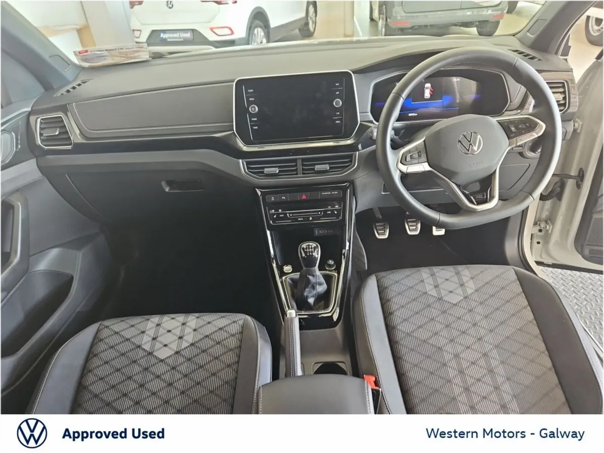 Volkswagen T-Cross R-Line 1.0 TSI M6F 116HP - Image 2