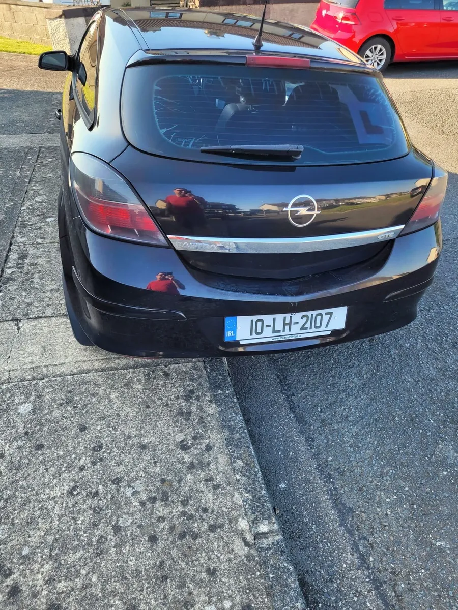 Opel Astra 2010 - Image 3