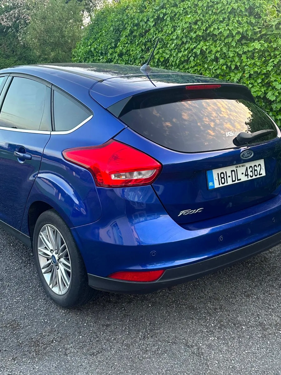 Ford Focus Zetec - Image 2