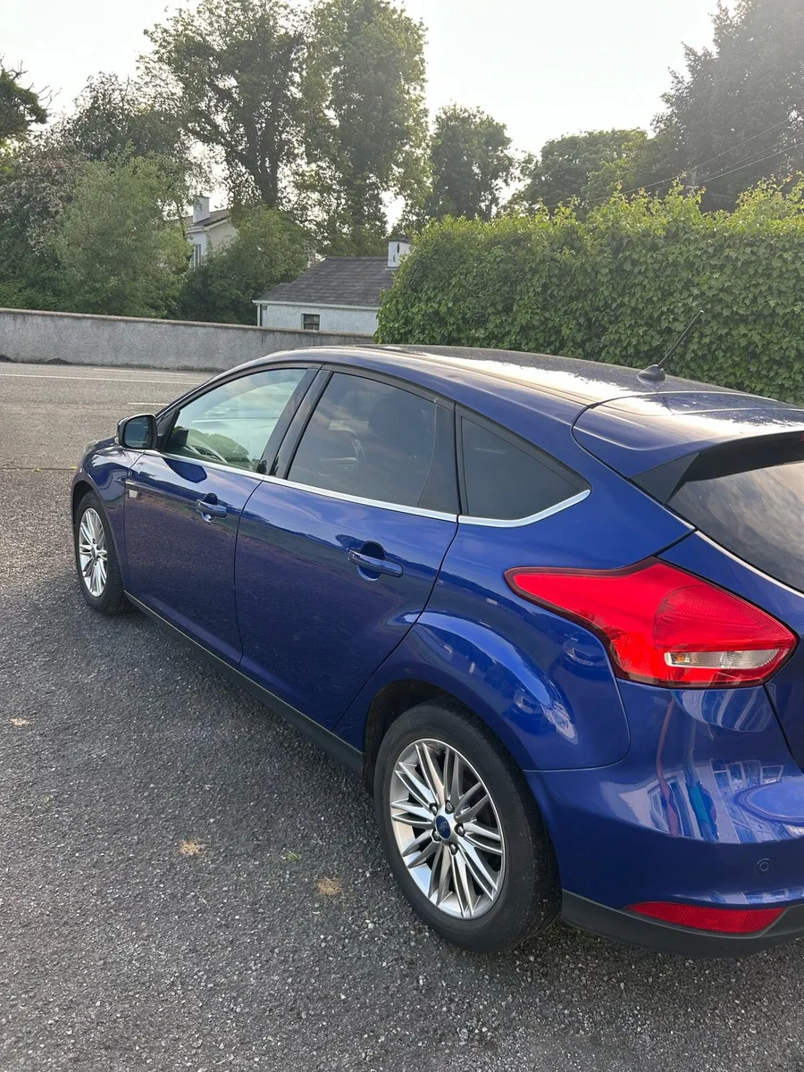 Ford Focus Zetec - Image 4