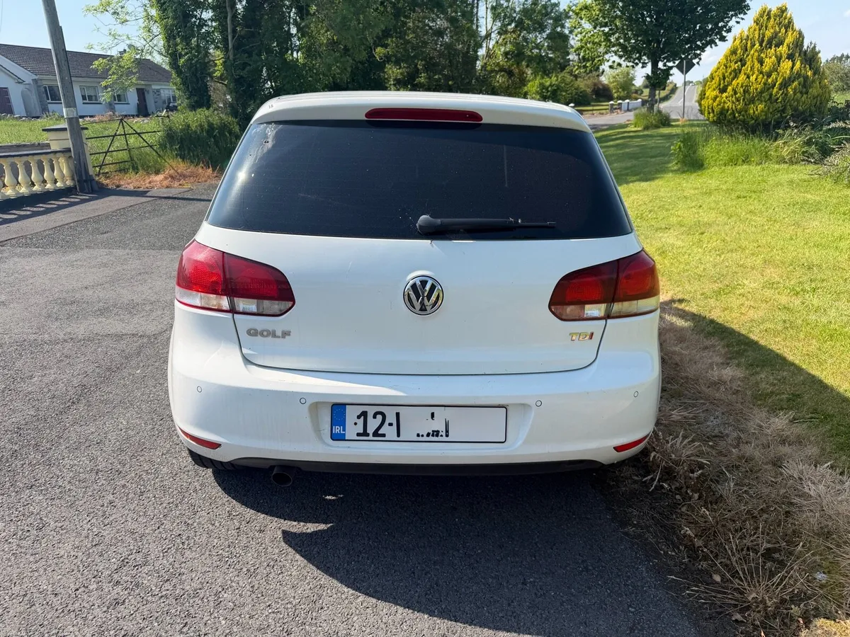 VW Golf 1.6 Diesel White - Image 4