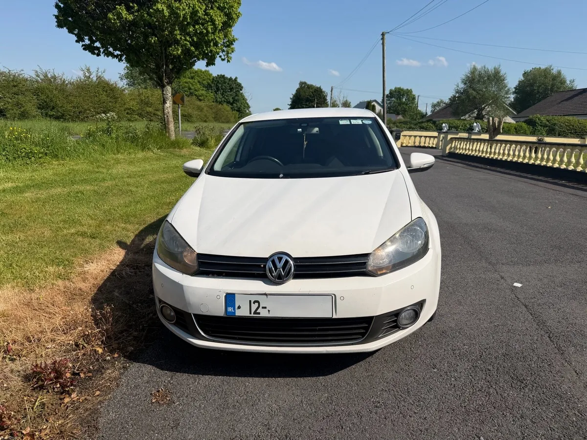 VW Golf 1.6 Diesel White - Image 2