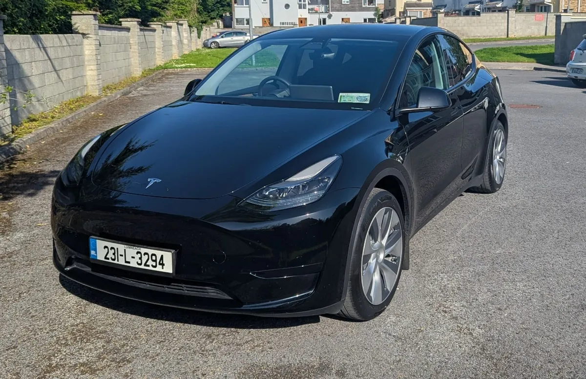 Tesla Model Y RWD 2023 - Image 1
