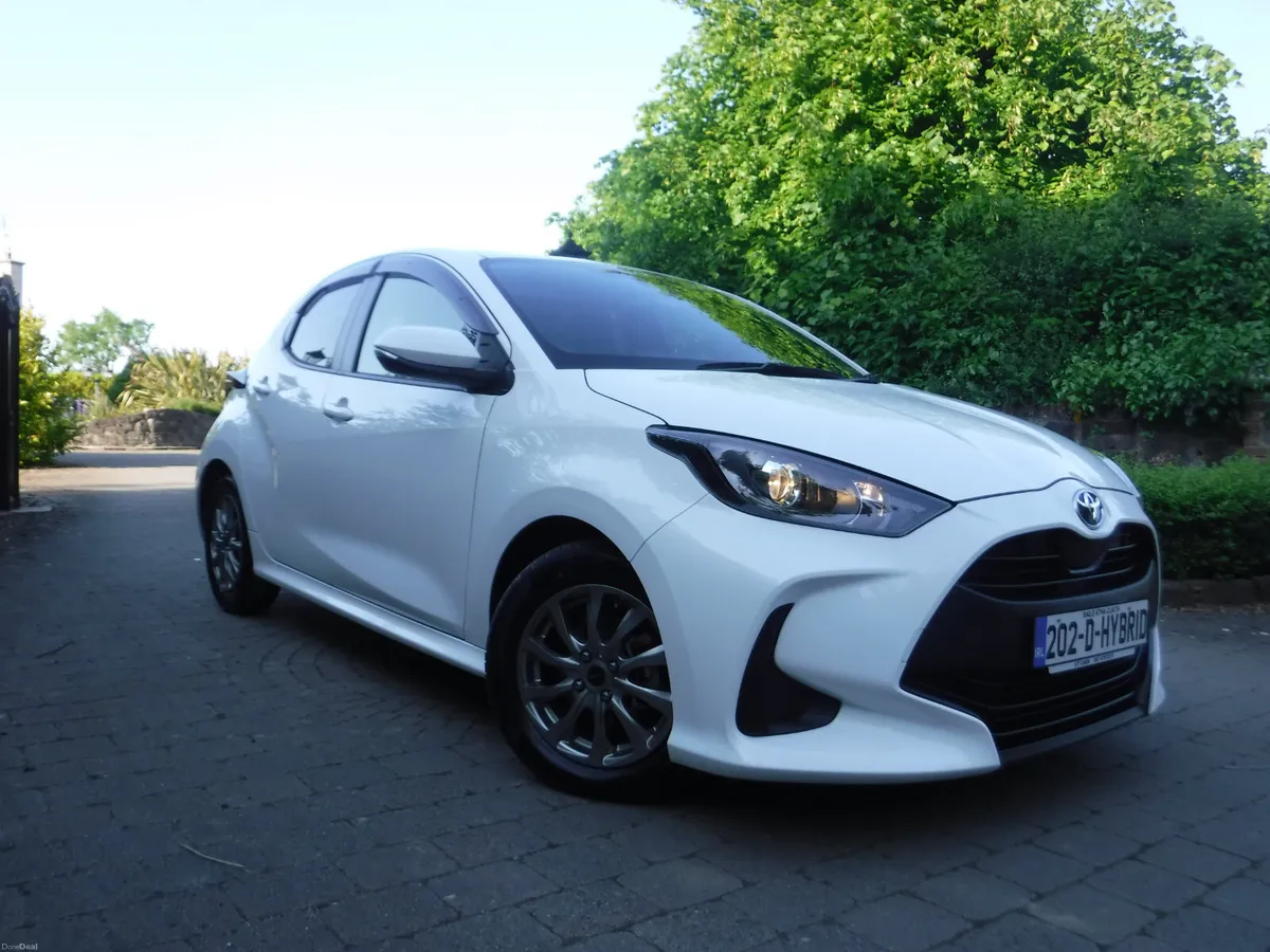TOYOTA YARIS 1.5 AUTO HYBRID ANDROID+CARPLAY - Image 1